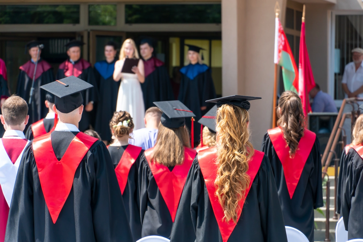 grodno-belarus-june-2021-graduation-medical-university-students-students-graduation-ceremony-joyful-graduates-robes-black-square-caps